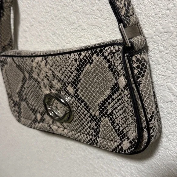 Topshop Finley Faux Snakeskin Baguette Shoulder‎ Bag Grey Black Snake Print - Picture 5 of 16